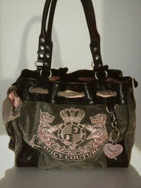 Juicy Couture Vintage Velour Daydreamer Bag with Rhinestone Heart Charm